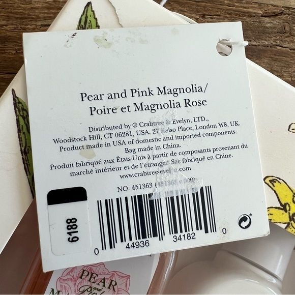Crabtree and Evelyn Pear and Pink Magnolia Travel Size Gift Set New in Box - Picture 10 of 14